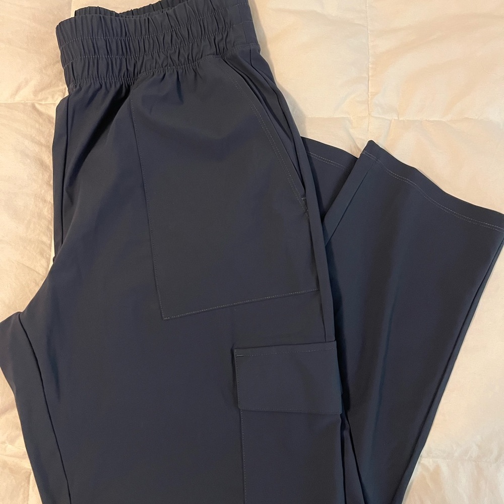 Old Navy Women's Navy Sleektech Gordy